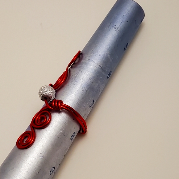 Red wire bead ring - Picture 4 of 5